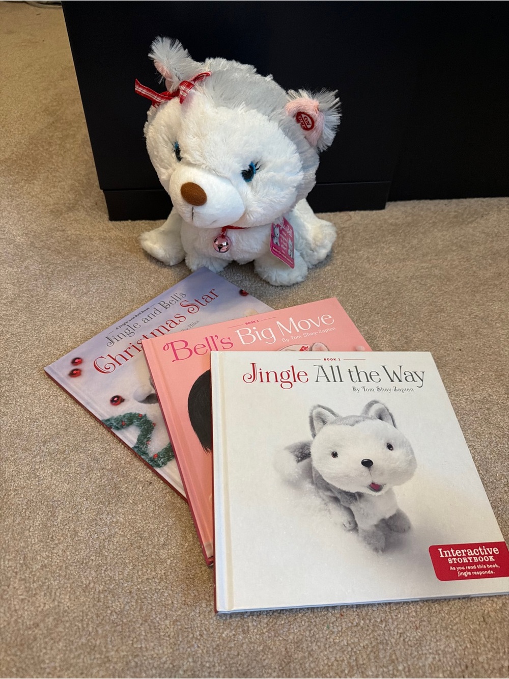 Hallmark Jingle and Bell collection with books. *only Bell is included*